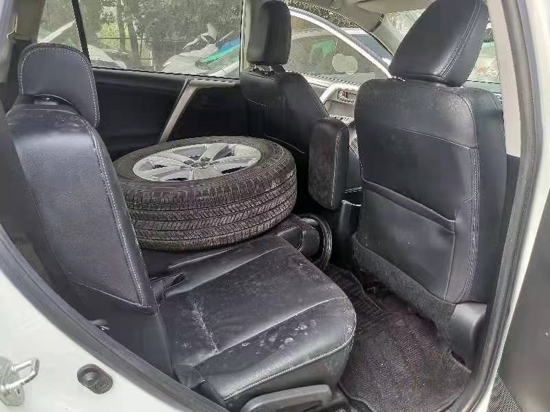 15年豐田RAV4榮放