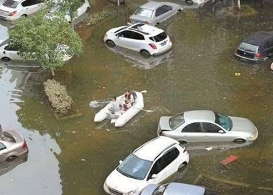 <a href='http://www.33246.cn/tag/list.php?tagid=1' target=_blank >泡水車</a>空氣濾芯沒(méi)水能開(kāi)嗎