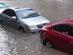 水淹車儀表盤不亮什么原因（儀表盤不亮是車輛進水的原因嗎）
