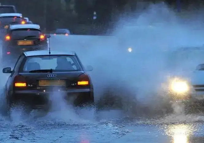 涉水車