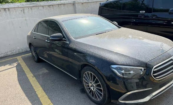 奔馳泡水車