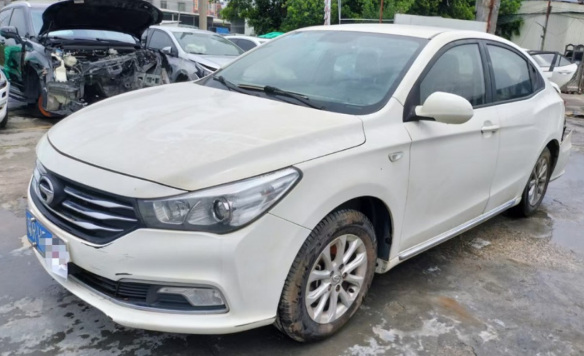純電動(dòng)汽車和普通車的區(qū)別