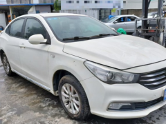 純電動(dòng)汽車和普通車輛哪個(gè)更好，純電動(dòng)汽車和普通車的區(qū)別