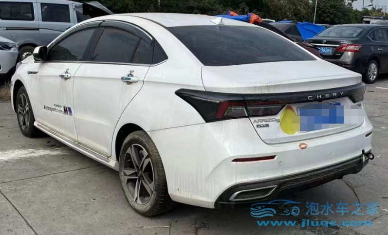 泡水車(chē)的大燈怎么修