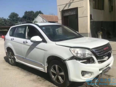 車(chē)廂內(nèi)進(jìn)水會(huì)對(duì)車(chē)有哪些影響，應(yīng)該如何進(jìn)行清潔