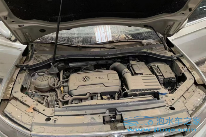 水淹車故障燈亮了是什么問題