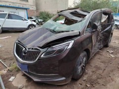 奔馳e泡水車修復(fù)后還能賣多少錢