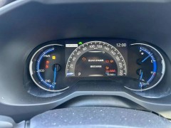 汽車水箱選擇指南：水與防凍液哪個更適合？