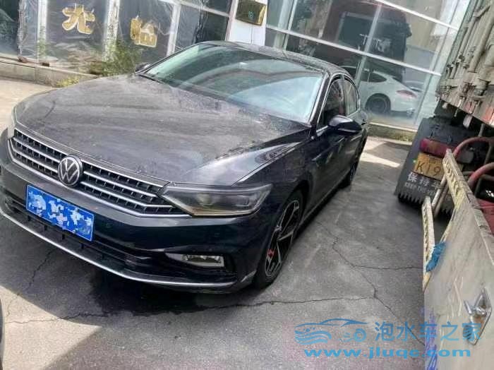 23年大眾邁騰泡水車(chē)