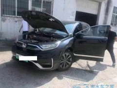 防止車(chē)輛泡水車(chē)好方法避免成為泡水車(chē)，倒車(chē)過(guò)積水路段