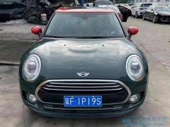 區(qū)分泡水車可以從以下幾個方面入手：