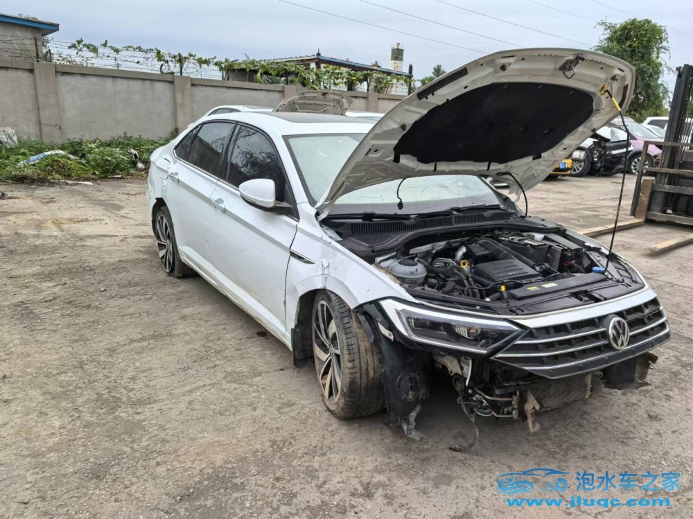 車子淌水只要沒(méi)熄火就沒(méi)事嗎？-泡水車