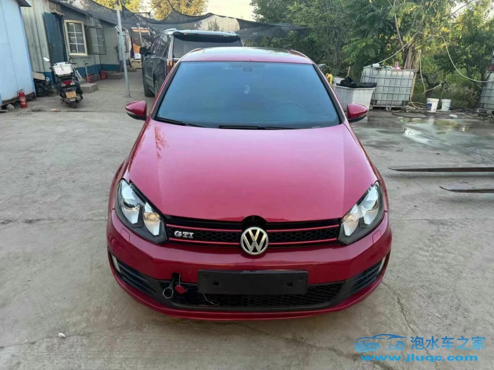泡水車(chē)得多長(zhǎng)時(shí)間修理？一場(chǎng)時(shí)間與耐心的考驗(yàn)-泡水車(chē)