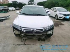 汽車內(nèi)飾翻新價格概覽，汽車內(nèi)飾翻新多少錢一次？