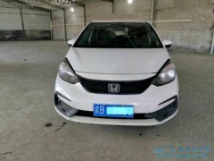 泡水車車頂棚布脫落？教你用針管打膠水巧修復(fù)！