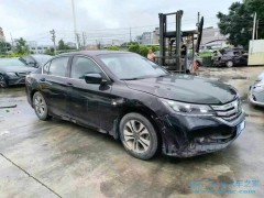 為泡水車(chē)購(gòu)買(mǎi)一個(gè)新的方向盤(pán)需要多少錢(qián)？