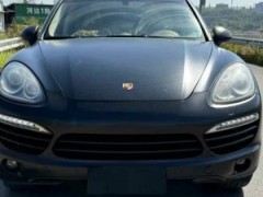 如何對(duì)泡水車進(jìn)行深度清潔？