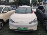 21年哪吒汽車V