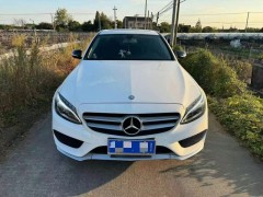 汽車遭水淹：救援時(shí)機(jī)與恢復(fù)策略 汽車水淹多久還可以救活？