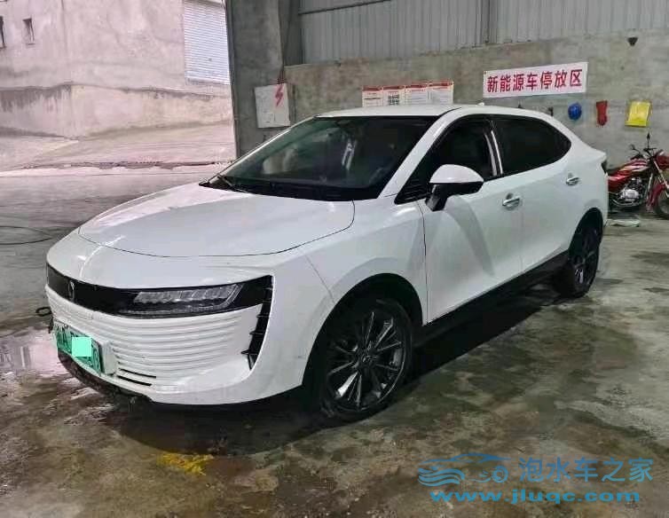 泡水車交易如何確保安全高效？泡水車修復(fù)成本究竟包括哪些？