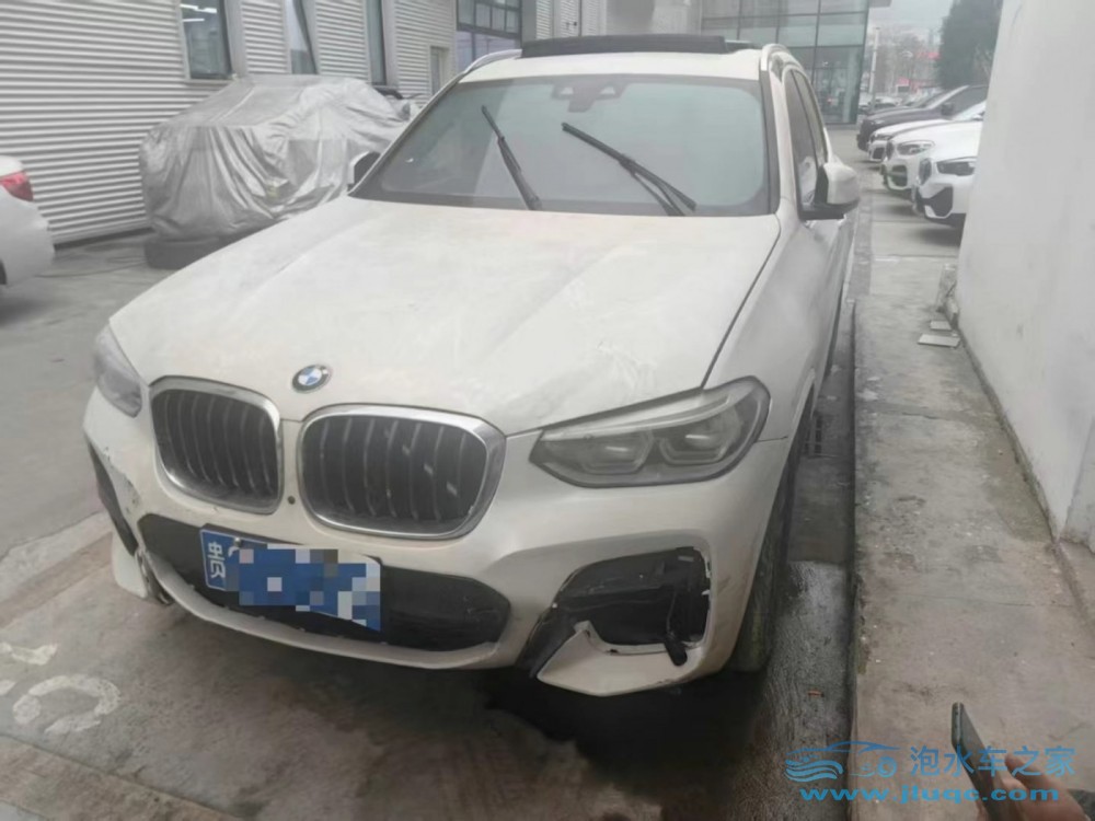 底盤進(jìn)水=泡水車？別被誤導(dǎo)！一文說清真相-泡水車