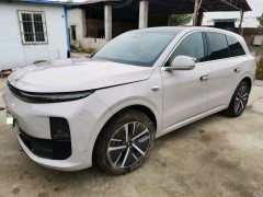 買一輛泡水車去做抵押，可行嗎？