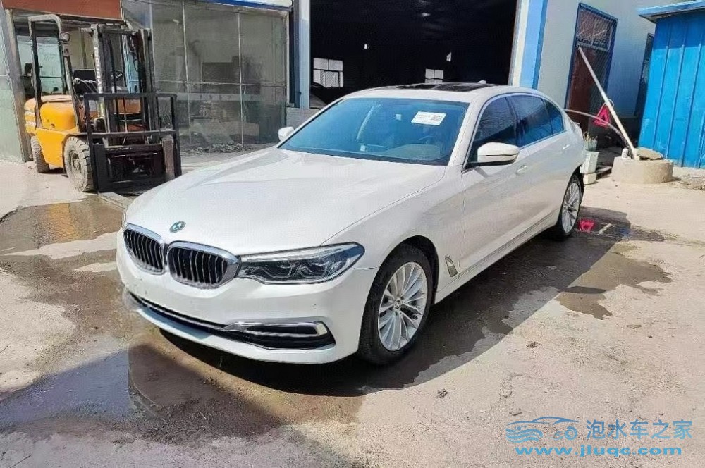 4S店修泡水車要多少錢(qián)？看完這篇心里就有數(shù)了！-泡水車維修
