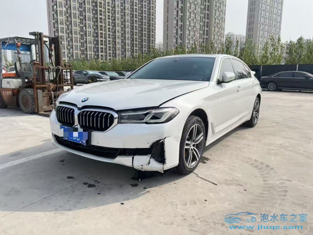 如何判斷一輛車是否泡水過？-泡水車