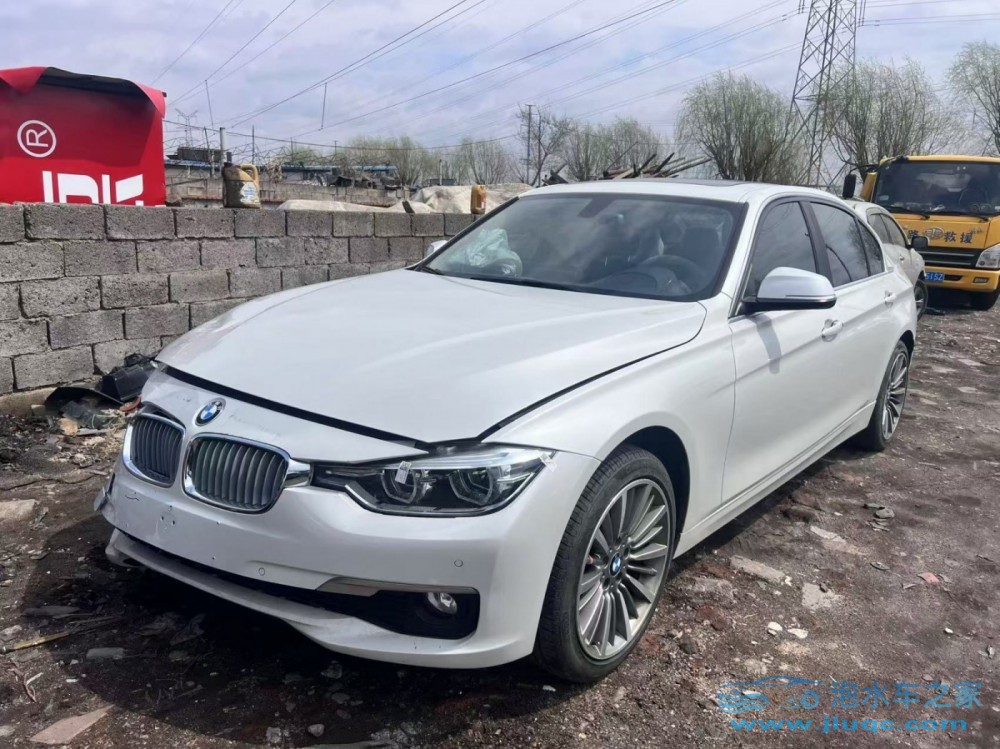 泡水車可以上保險(xiǎn)嗎？怎么買保險(xiǎn)更劃算？-泡水車