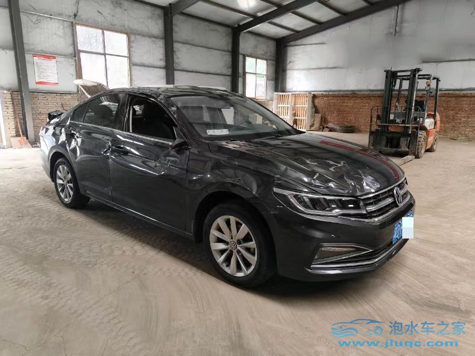 泡水車還能上保險嗎？這些情況你必須了解！-泡水車保險