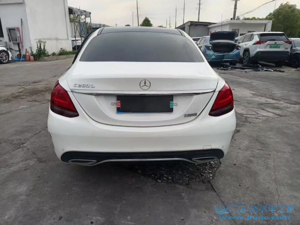 車泡水了還能修嗎？泡水車能修好嗎一般需要多少修理費(fèi)？-泡水車維修