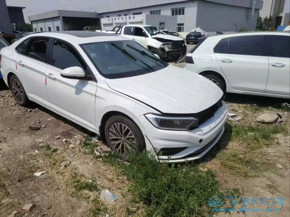 泡水車(chē)買(mǎi)賣(mài)值不值得做？你需要了解這些！-事故車(chē)買(mǎi)賣(mài)
