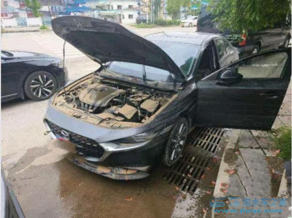 22年馬自達(dá)馬自達(dá)3泡水車