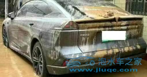 22年長(zhǎng)安深藍(lán) SL03
