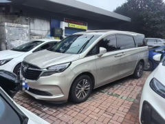 泡水車能買嗎？泡水車買賣靠譜嗎？平臺選擇是關(guān)鍵！