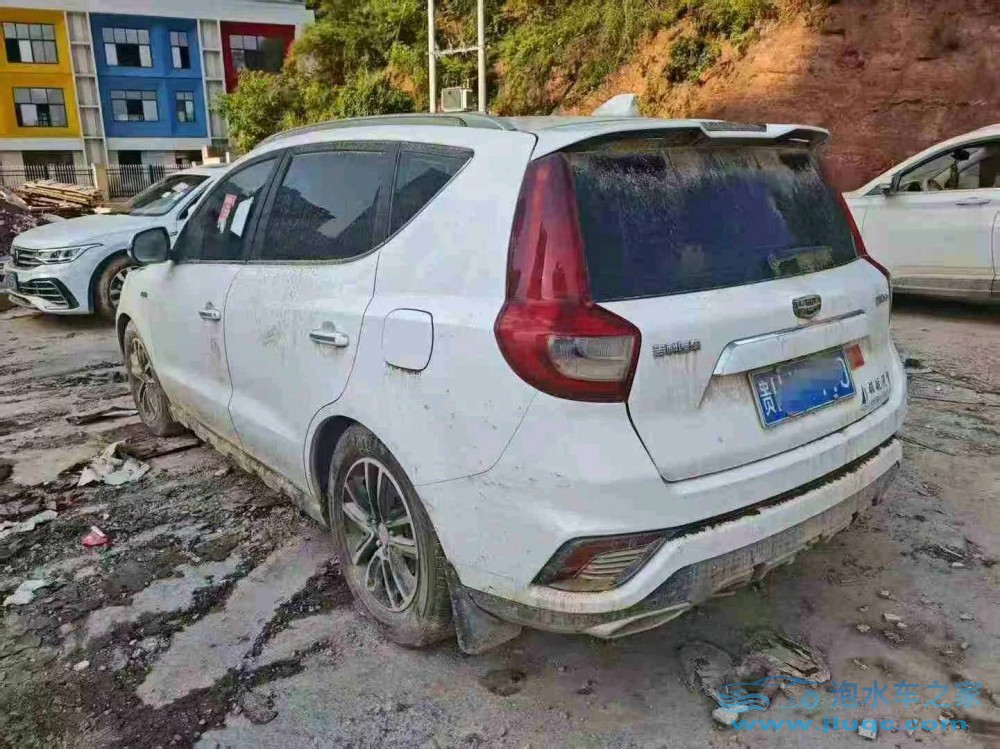 19年吉利遠(yuǎn)景SUV
