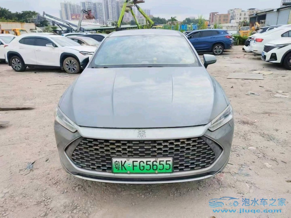 22年比亞迪秦泡水車