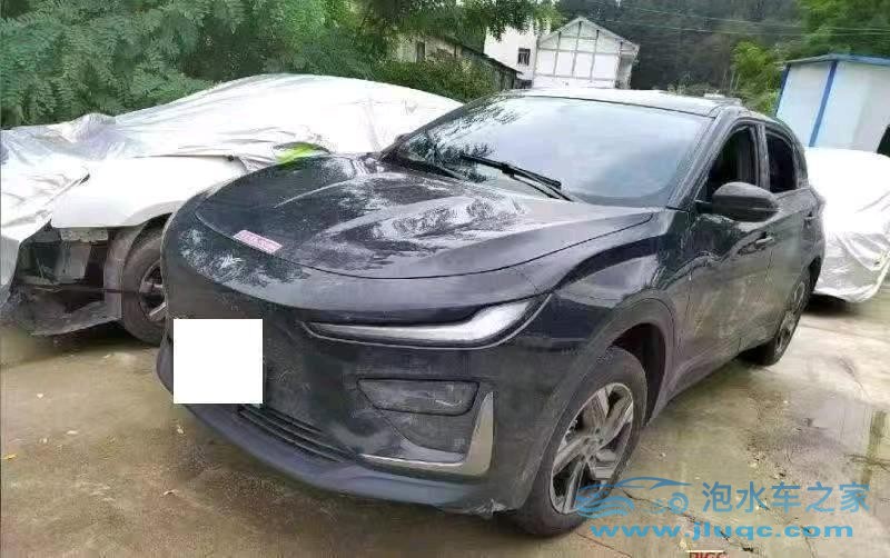 24年哪吒汽車哪吒X