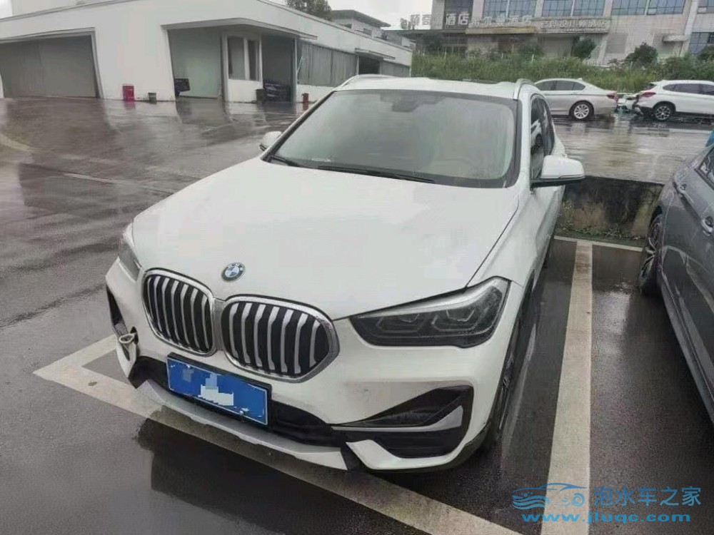20年寶馬X1泡水車