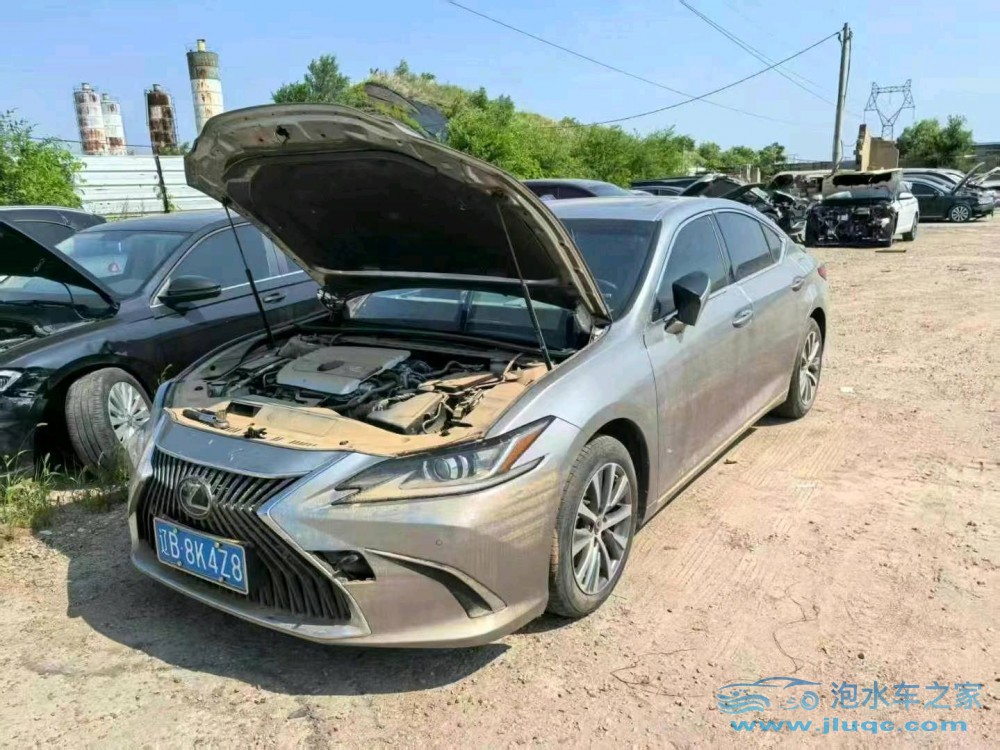 21年雷克薩斯ES泡水車