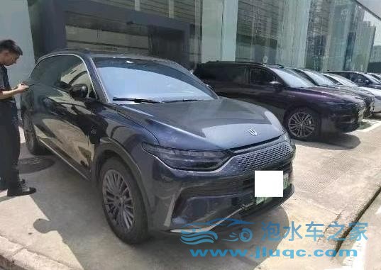 24年零跑汽車C11