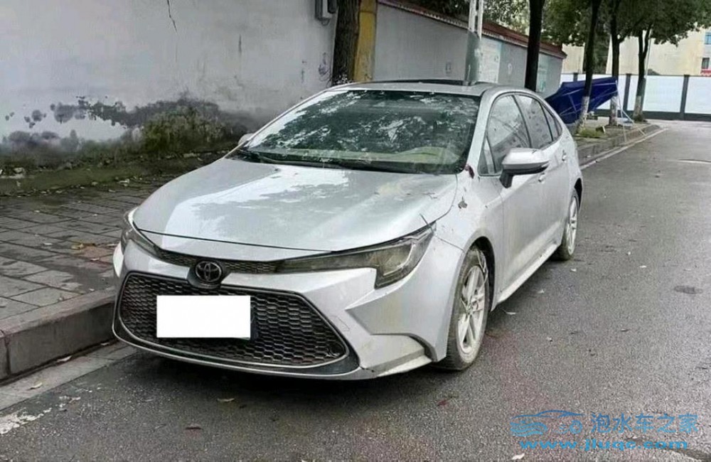 21年豐田雷凌泡水車