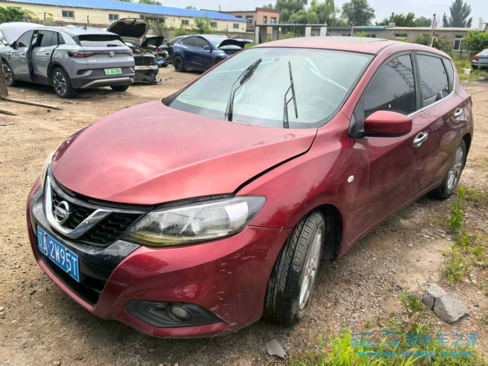 16年日產(chǎn)騏達(dá)泡水車