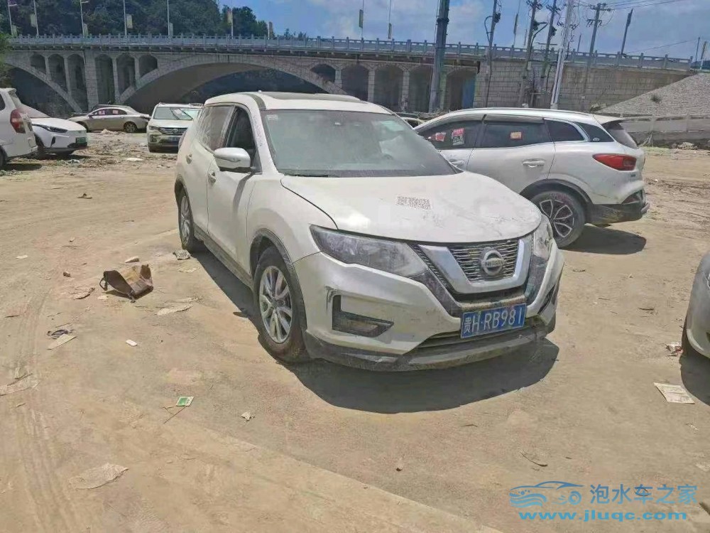 21年日產(chǎn)奇駿
