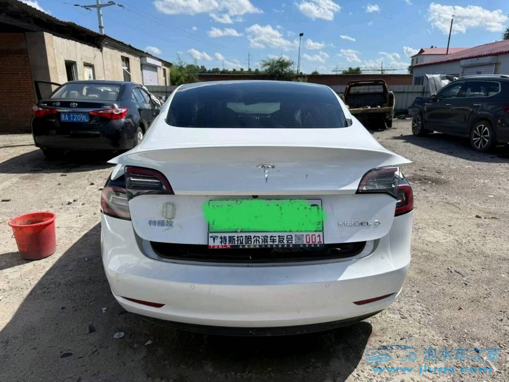 23年特斯拉MODEL 3