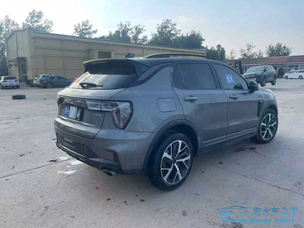 21年領(lǐng)克01