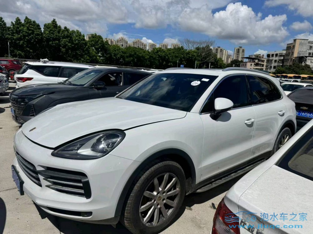 19年保時(shí)捷卡宴