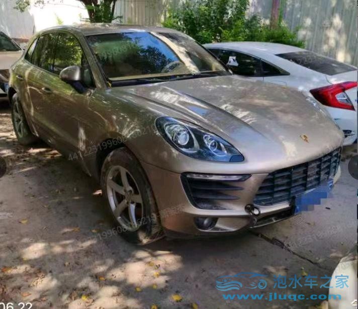 16年保時捷Macan