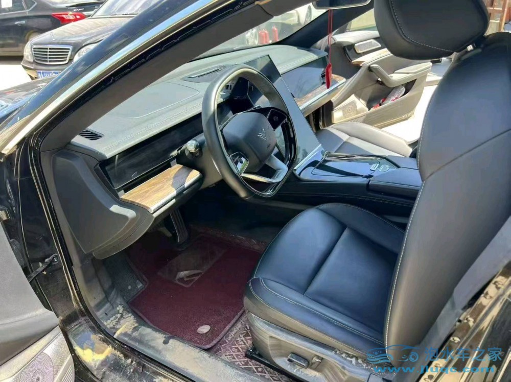 24年哪吒汽車哪吒S