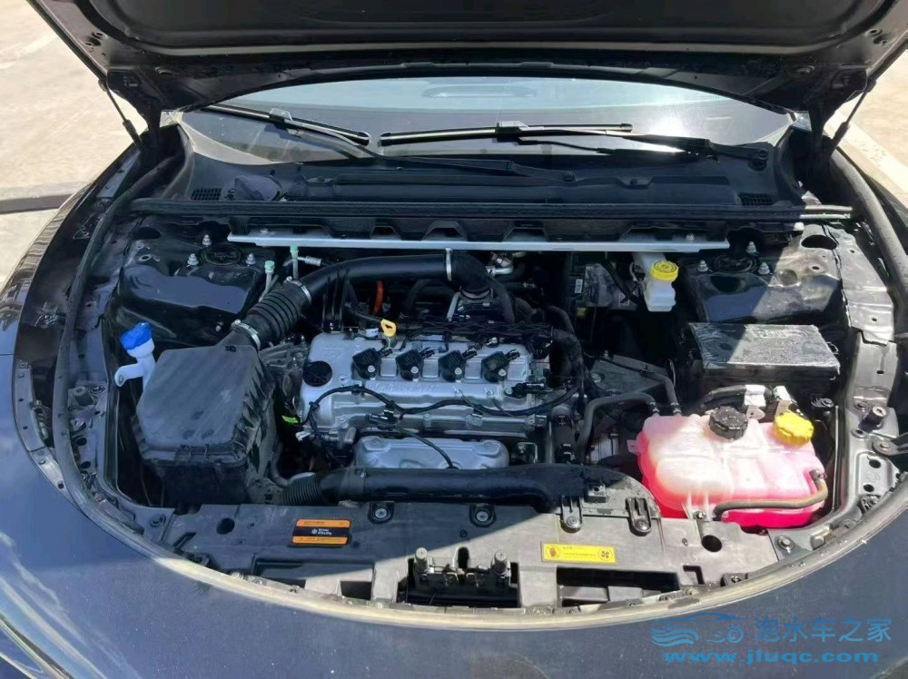 24年哪吒汽車哪吒S
